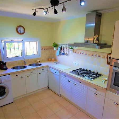 V&v Lloret - Elsa: Luxurious 10-person With Dual Pools And Lush Garden