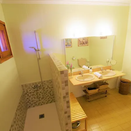 V&v Lloret - Elsa: Luxurious 10-person With Dual Pools And Lush Garden Villa *